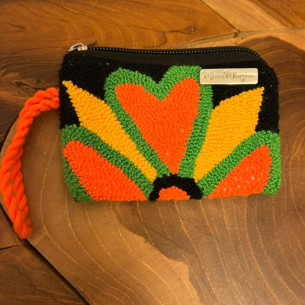 Wayuu Clutch Bag Gorgeous colors!!